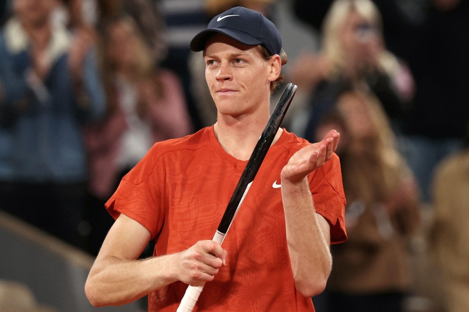 稳步增长的 稳步增长的