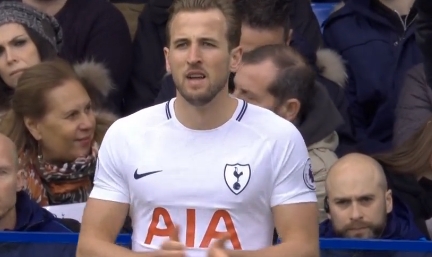 不留情地批 不留情地批