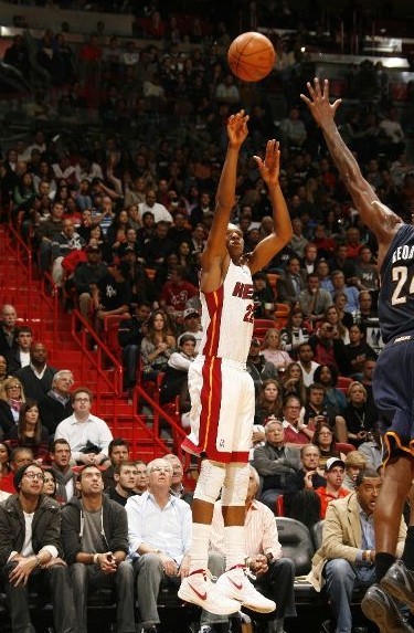 的脚步日益 的脚步日益